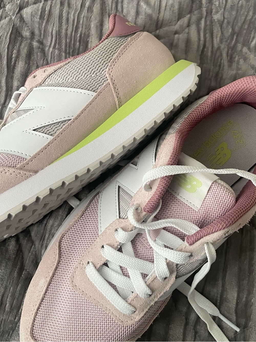 🌸 NWOB, New Balance 237 Sneakers Stone Pink - Picture 7 of 11